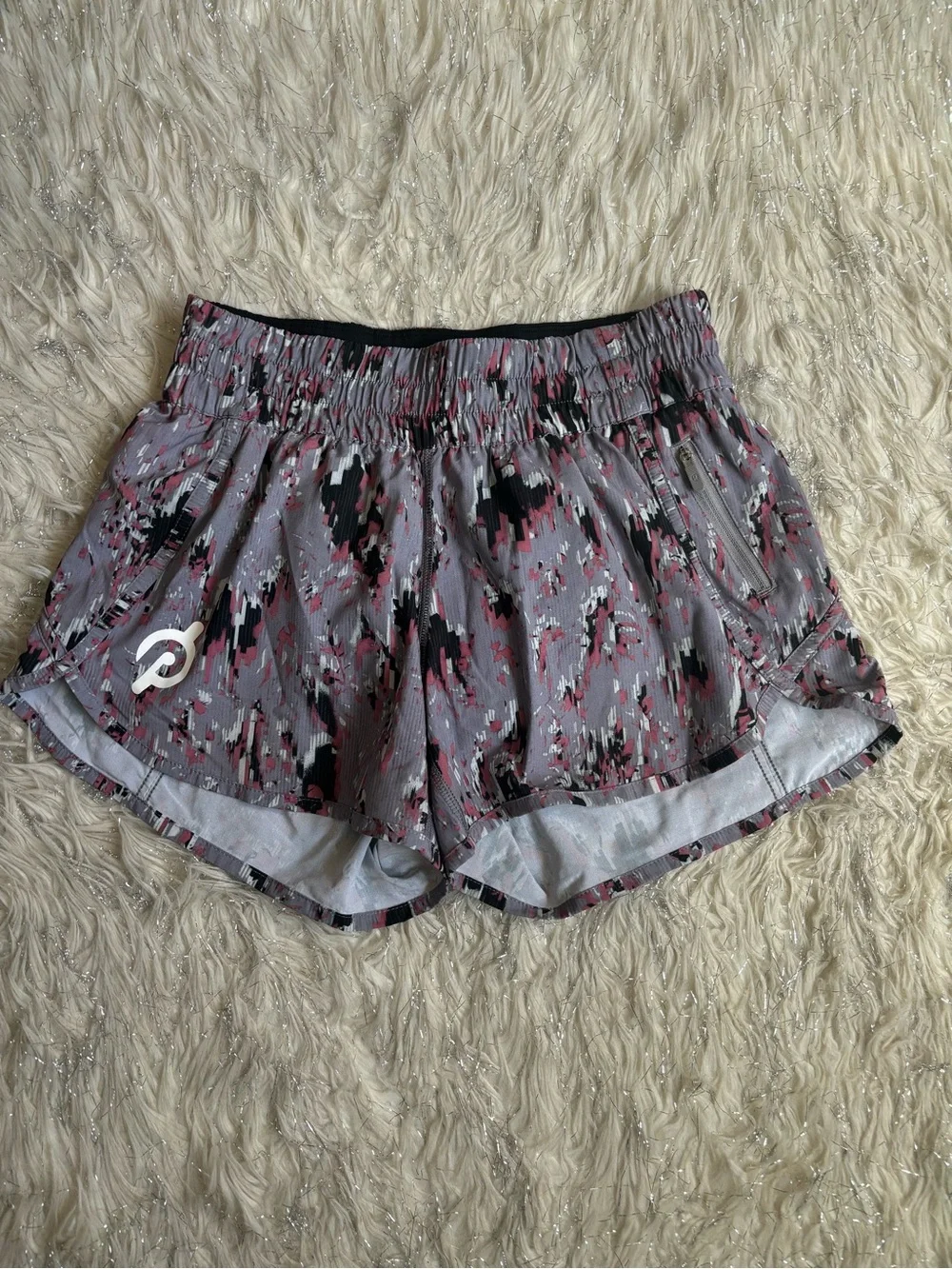 Lululemon Peloton Women's Gray and Pink Printed Speed Up Low Rise Shorts Size 6
